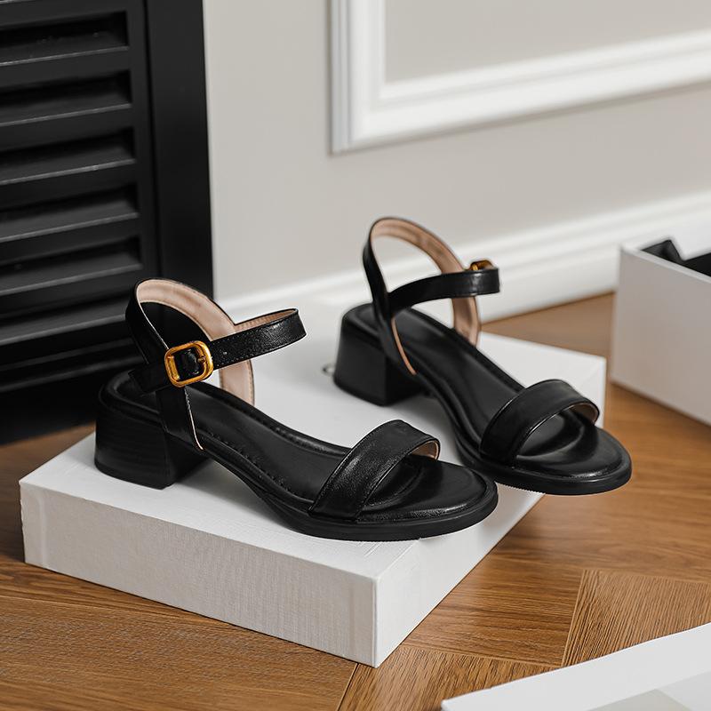 Летние новые сандалии женские шаг на дерьмо ощущение средний каблук толстый каблук ремешок с пряжкой на одно слово римские туфли носить праздничная повседневная пляжная обувь