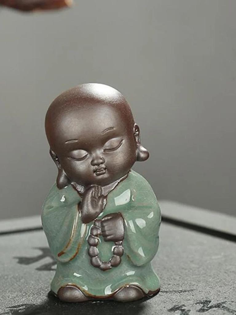 F Creative Boutique Улыбающийся Будда Чайный питомец Керамические украшения Безумный монах Фигурки кунг-фу и мини-товары для дома Офисное украшение