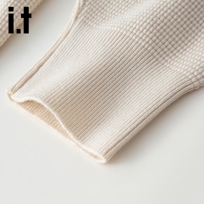 izzue Women's V-Neck Knitted Cardigan