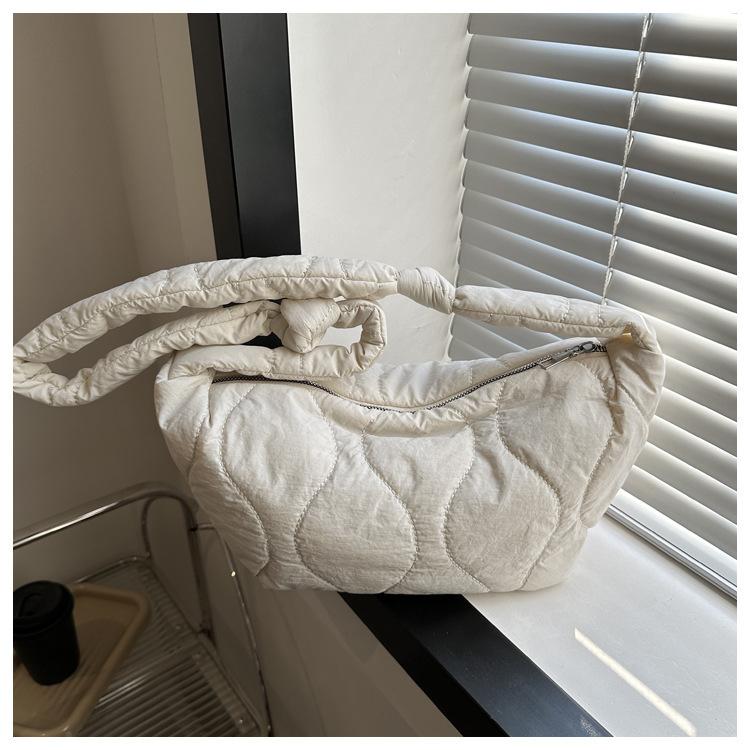 Модная пуховая сумка Весна Новая Оксфордская ткань Стеганая сумка-пельмень Однотонная сумка через плечо Сумка кроссбоди Женщины