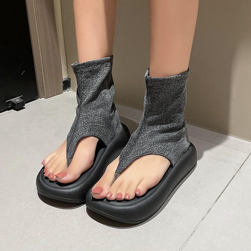 Fashion Summer Mid Heel Solid Color Novel High-quality Women's Sandals New Fashionable Versatile Flat Bottomed Clip On Flat Shoes