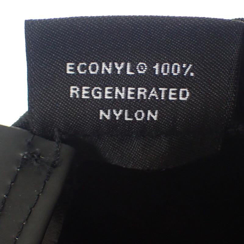 Prada 2HC179_2DMI_F0002 S кепка черная нейлоновая мужская