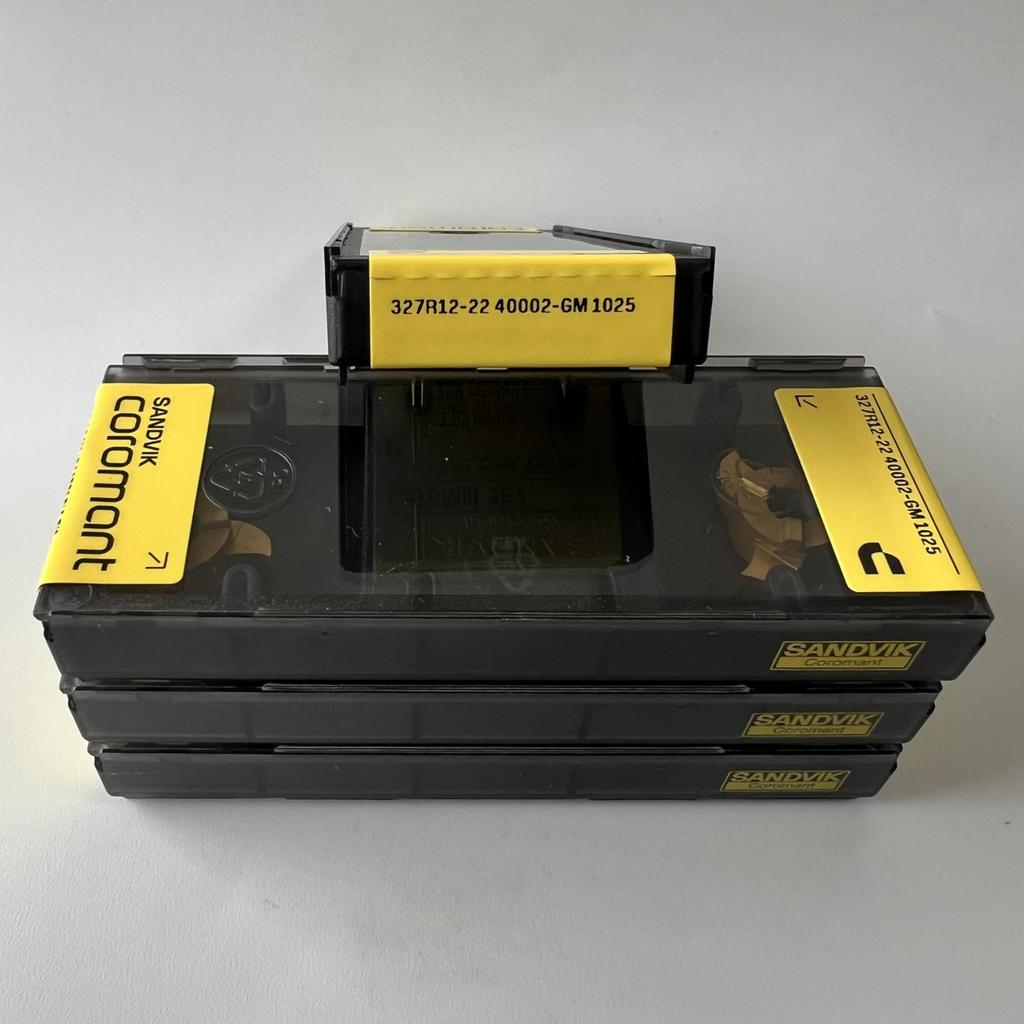 Sandvik / 327R12-2240002-GM 1025 / Оригинальное шведское лезвие из твердого сплава 2 шт.