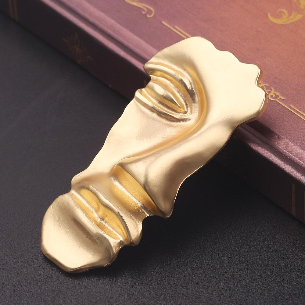 Half-Face Brooch Metal Badge Costume Accessory