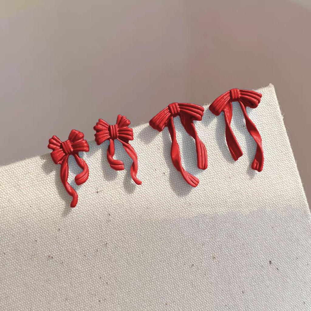 Изысканные серьги-бантики для девочек: Милый, универсальный, уникальный дизайн
