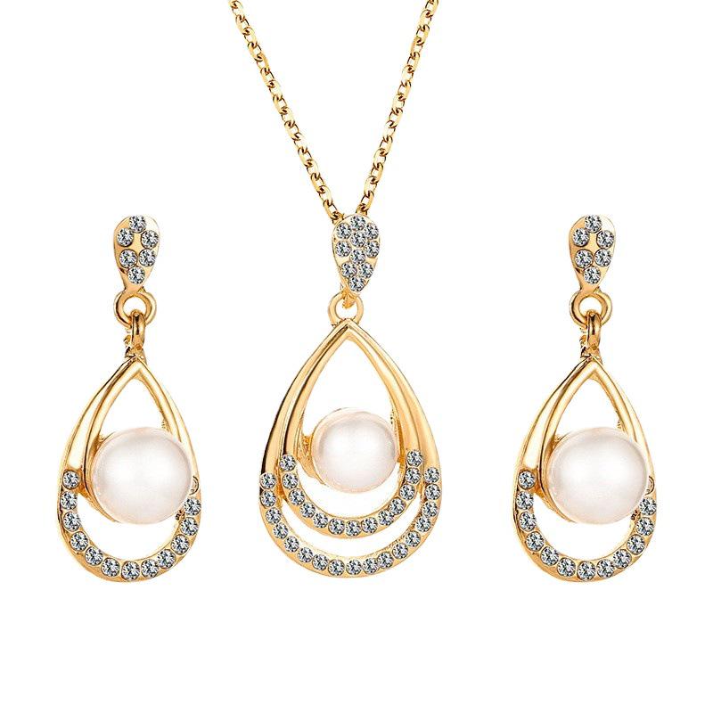 Elegant Pearl Teardrop Necklace & Stud Earrings Set for Bridal