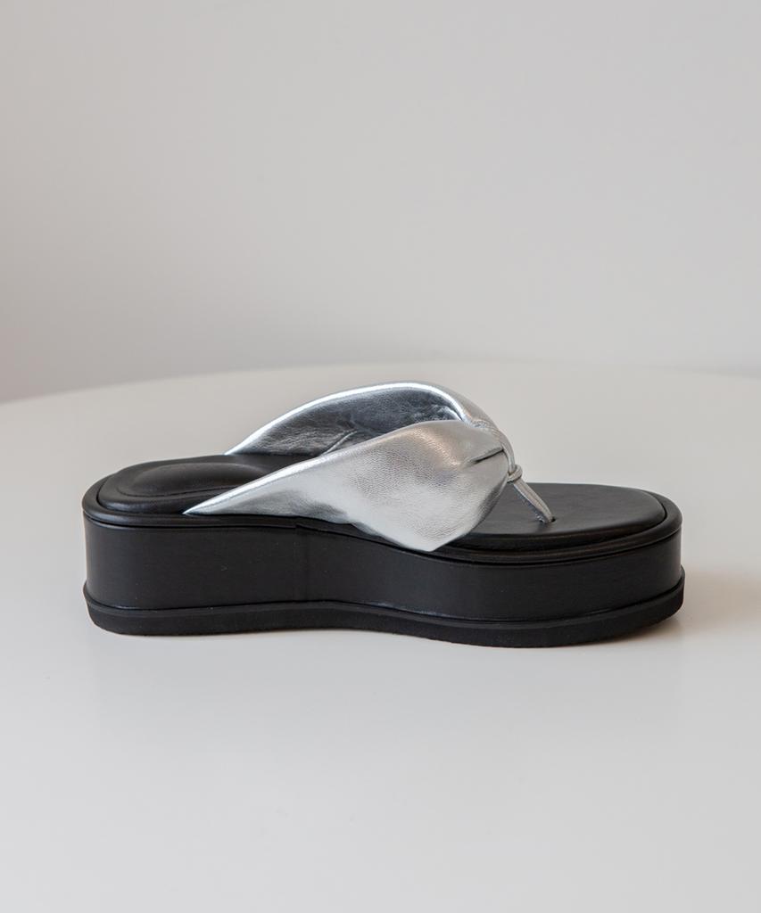 Twvp Wide Pillow Platform W-Pillow Platform Sandals Silver