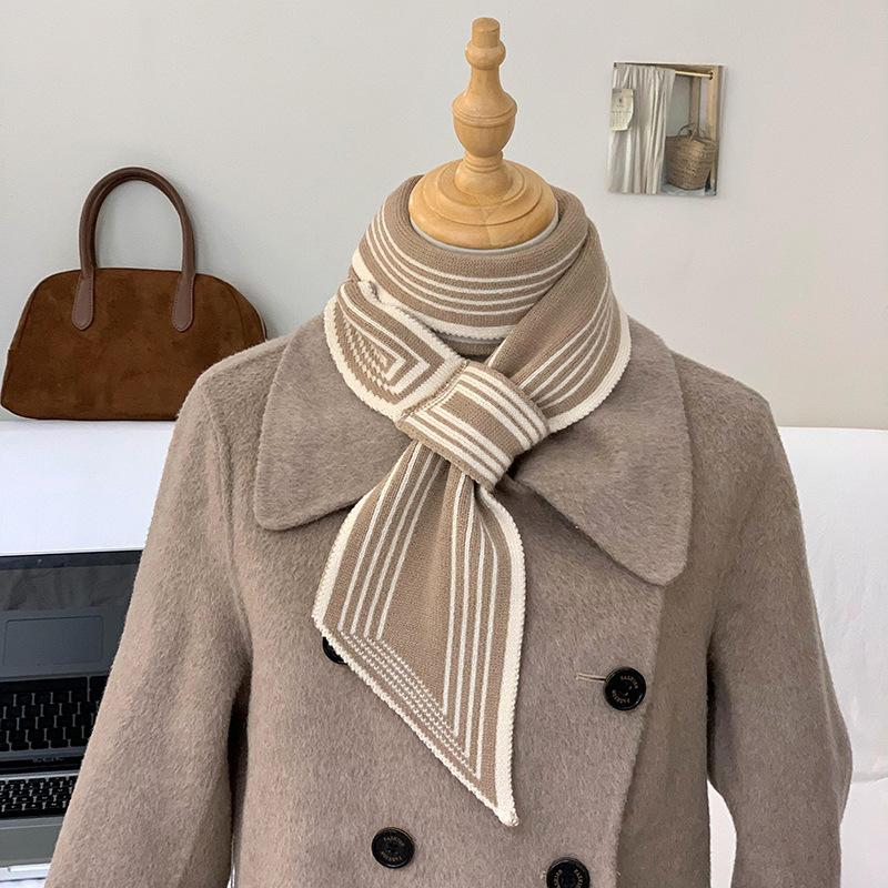 Scarf Women's Winter New Black and White Classic Striped Versatile Lazy Neck Protection Decorative Temperament Scarf Scarf