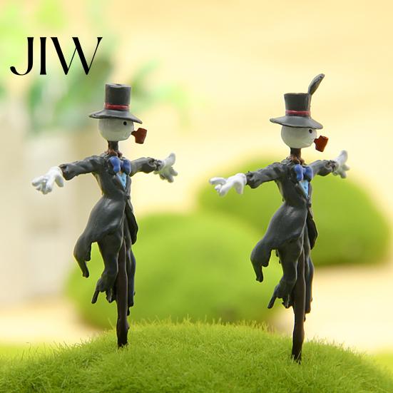 Pastoral Fairy Tale Scene Props Top Hat Scarecrow Mini Figurine, Cute Garden Micro Landscape Ornament, Waterproof Figures Ornament for Succulents