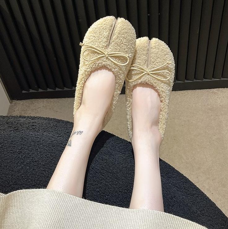 Обувь женская на плоской подошве мокасины с мехом с круглым носком осенние повседневные женские кроссовки платье мокасины осень-зима досуг пряжка ремешок флок резина