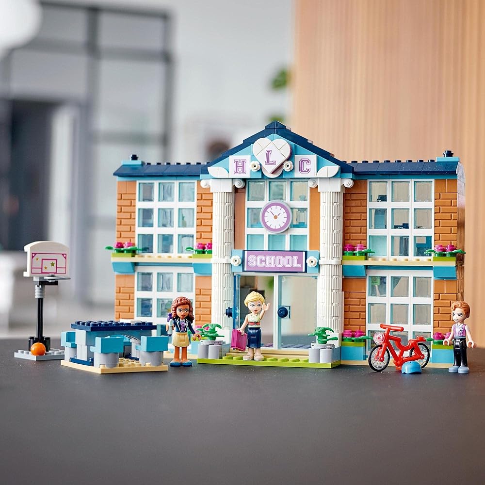 LEGO Школа Хартлейк Сити из серии «Друзья» Набор 41682 Конструктор для девочек от 6 лет