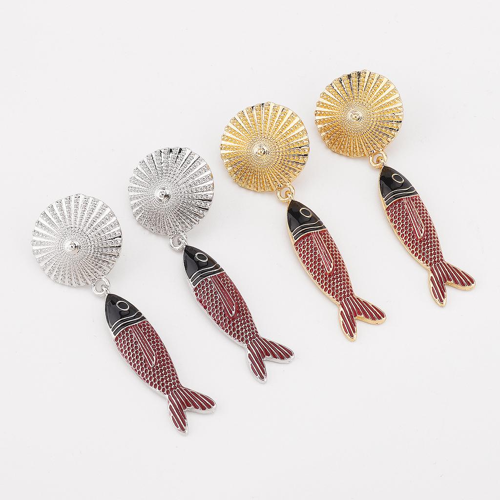 Vintage Conch Turtle Shell Fish Necklace Earrings for Women Ocean Style Hand-Woven Pendant Choker Exquisite Trend Jewelry Set