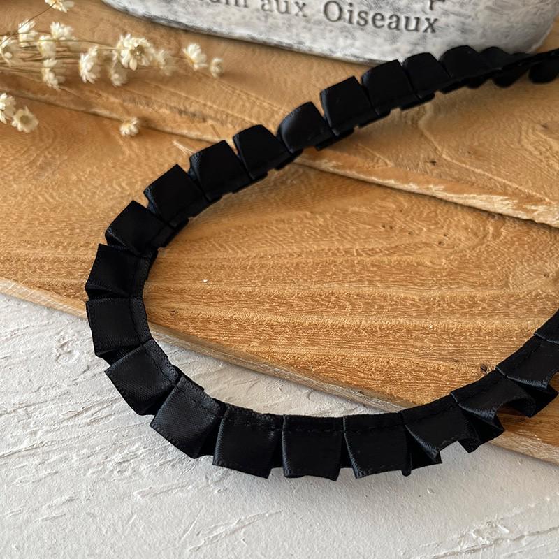 Черная кружевная органза для самостоятельного изготовления одежды и аксессуаров - украшение горловины и подола юбки