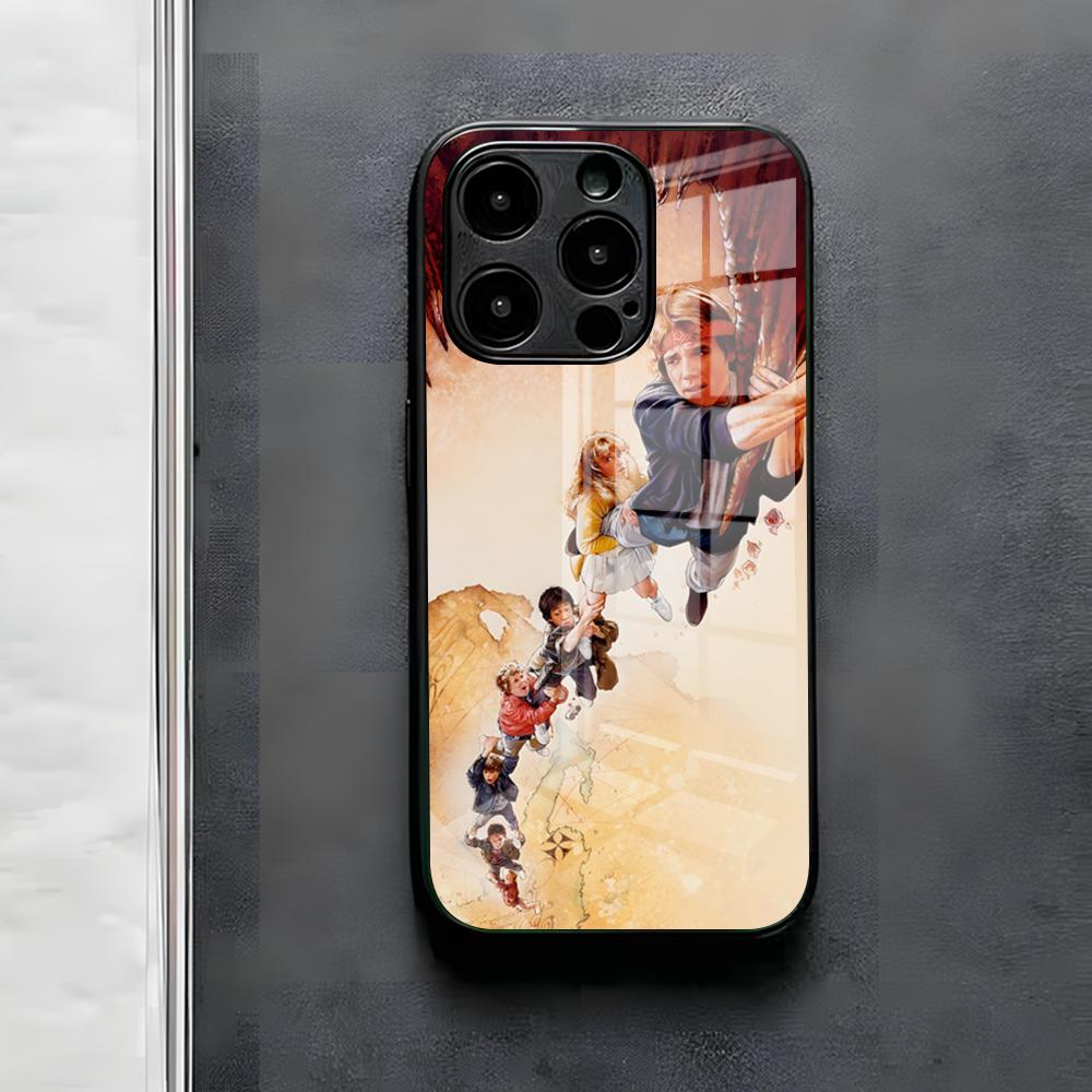 Чехол для телефона The Goonies для iPhone 17 Air 16 E Pro Max 15 14 13 Mini 12 Pro 11 Max Plus Черное Стеклянное Покрытие
