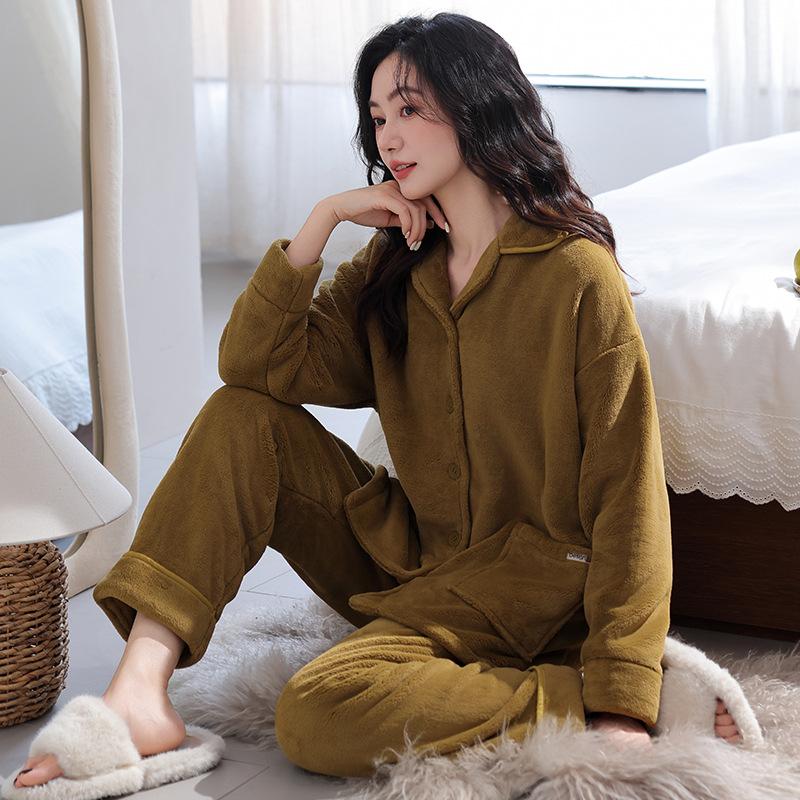 Пижама из кораллового флиса женская осенне-зимняя флисовая утолщенная фланелевая пушистая теплая домашняя одежда