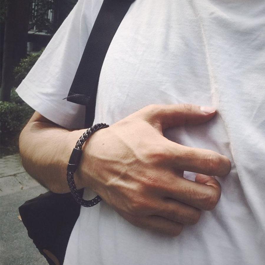 Магнитная пряжка из титановой стали, мужские ретро-ювелирные изделия, высококачественные черные аксессуары, невыцветающая ниша, магнитная пряжка, браслет спереди и сзади для мужчин