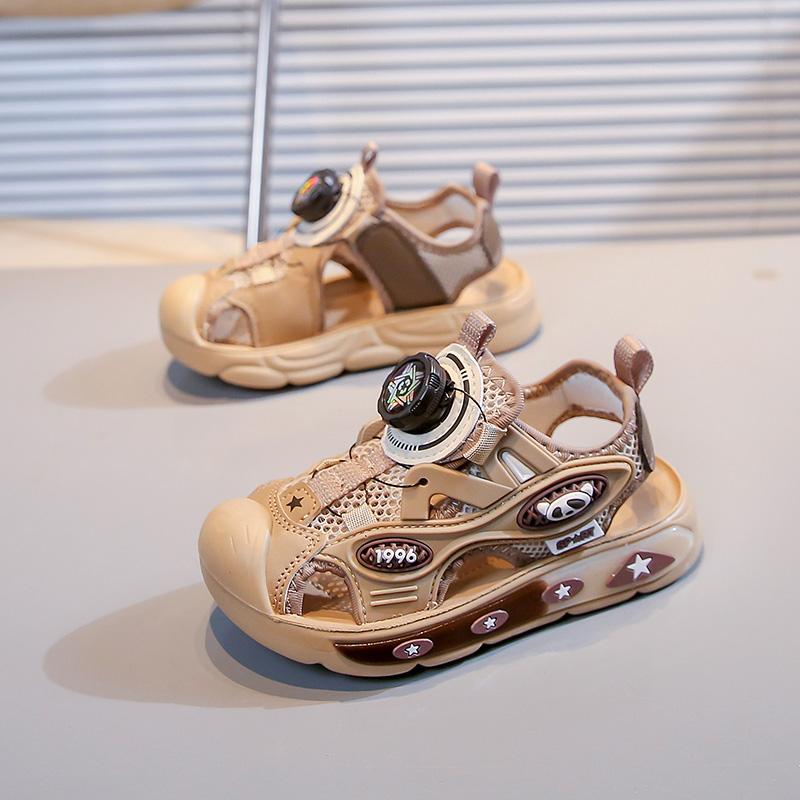 Сандалии для мальчиков, модная детская летняя обувь, с защитой от ударов, вращающимися кнопками, вырезами, полыми, детские пляжные сандалии 26-37, мягкие