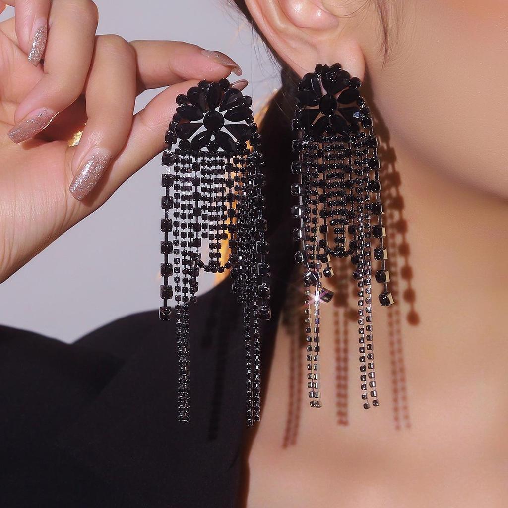 «Черные невыцветающие серьги-кольца большого размера для женщин с яркой индивидуальностью»