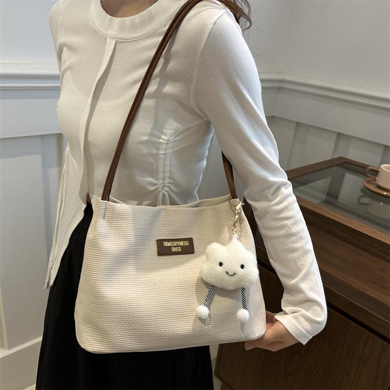 New Summer Fashion Casual Shoulder Bag Popular Trendy Commuting Bag Simple Casual Large Capacity Tote Bag
