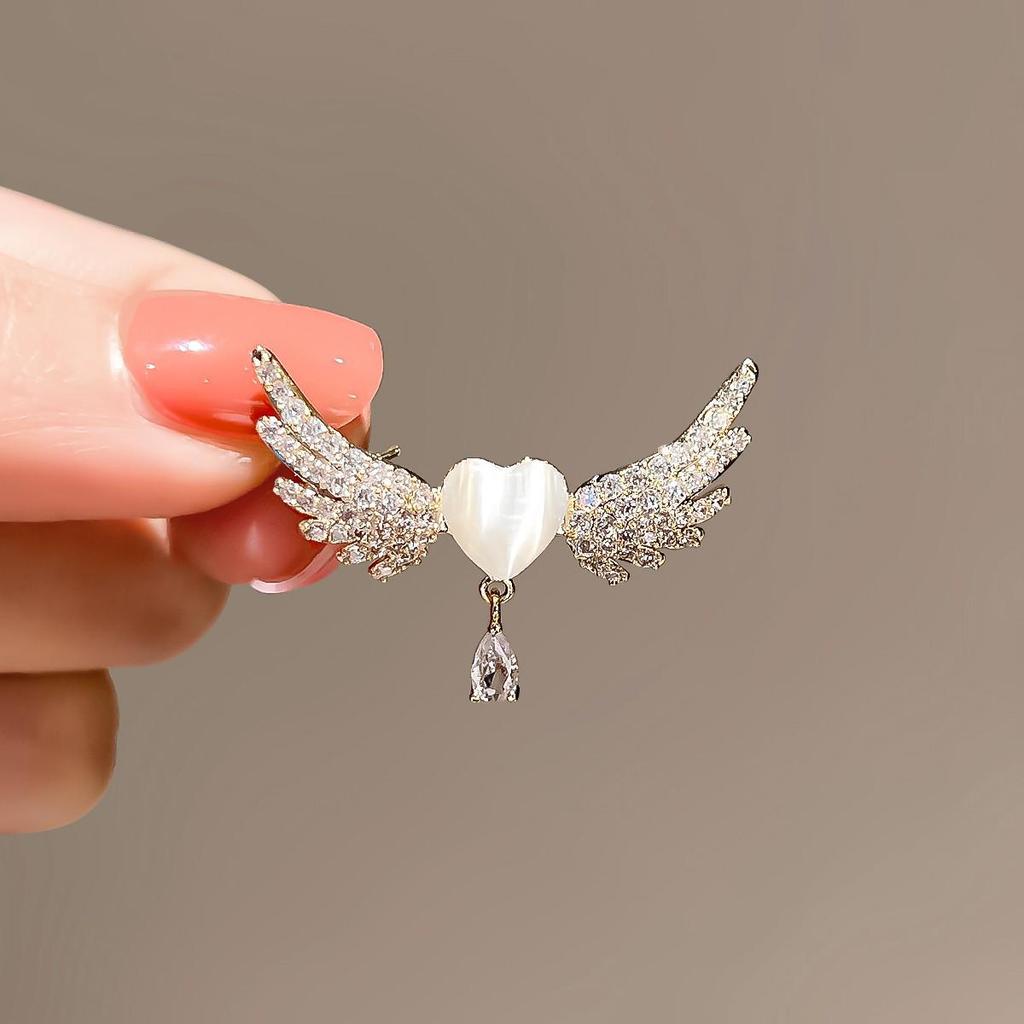 Angel Wings Love Water Drop Diamond Brooch - Elegant Autumn Corsage Pin for Women