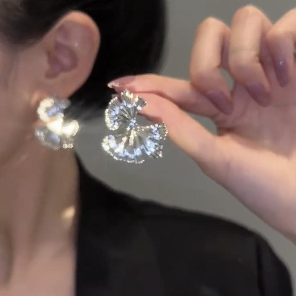 Silver/Gold Metal Ginkgo Leaf Earrings Metal Leaves Ear Studs Personality Big Plant Earrings  Party