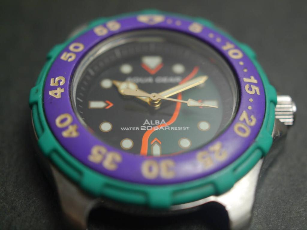 SEIKO ALBA AQUA GEAR Quartz watch Working condition 3-hand V701-6360 (ae329)