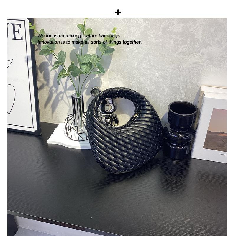 2026 Сумка женская премиальная текстура ручной вязки ручная ручка плечо кросс-боди цепь круглая сумка