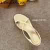 Ladies Slippers 2025 Fasion Clip Toe Women Slides Beach Flip Flops Flat Heel Sandals Designer Cross Strap Metal Decorative Shoes