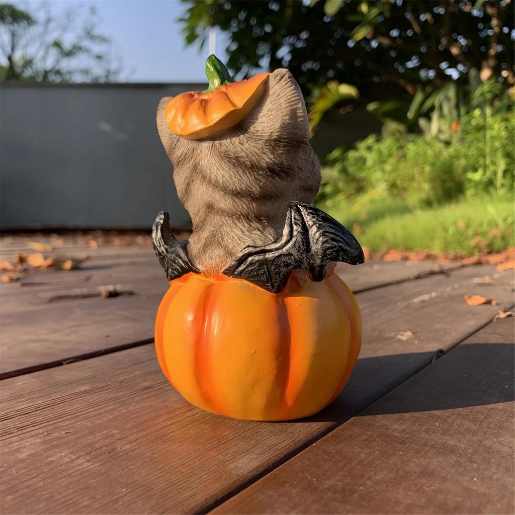 Halloween Pumpkin Decorations Resin Pumpkin Figurines with Cat Table Centerpieces for Outdoor Indoor Fairy Garden Decors