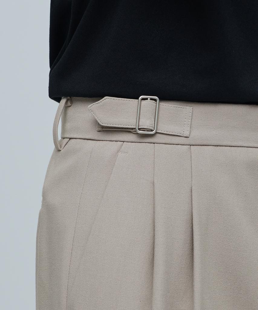 MUSINSA STANDARD Side Adjust Two-Tuck Wide Slacks [Light Beige]