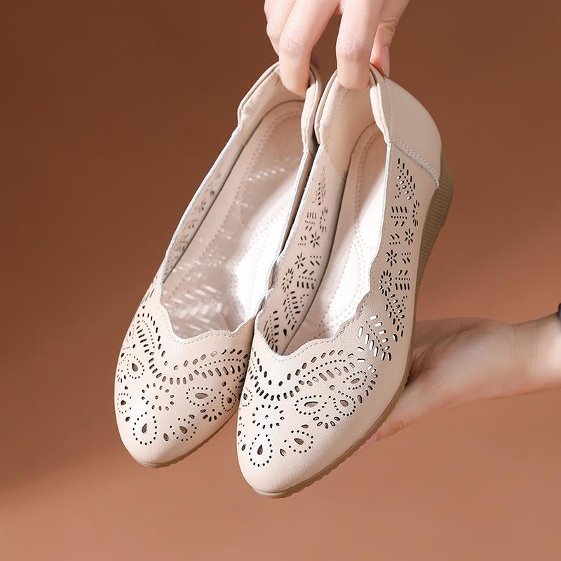 Модная GKTINOO Натуральная кожа Женские Дышащие Полые Летние Туфли Женские Балетки Слипоны Сандалии Круглый Носок Мягкая Танкетка Повседневные