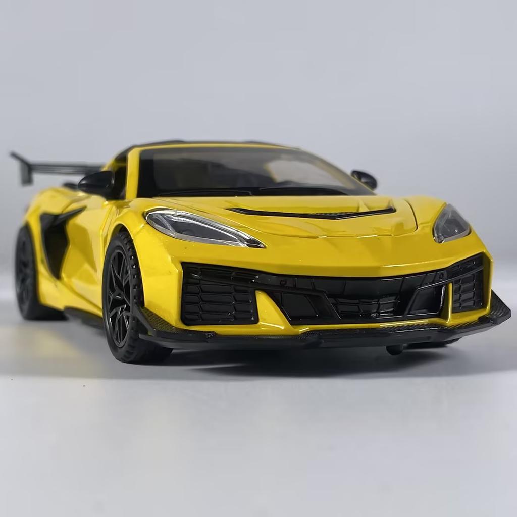 1:32 Chevrolet Corvette C8 Zr1X Track Enhanced Version Суперкар Сплав Металл Литье под Давлением Модель Автомобиля Симуляция Миниатюра Праздничные Подарки