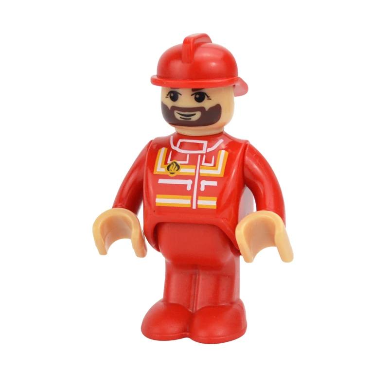 Все виды маленьких человечков, персонажи, деревянные аксессуары для железной дороги, фигурки членов семьи, рабочих, полицейских, врачей. Подходят для деревянных игрушек Biro