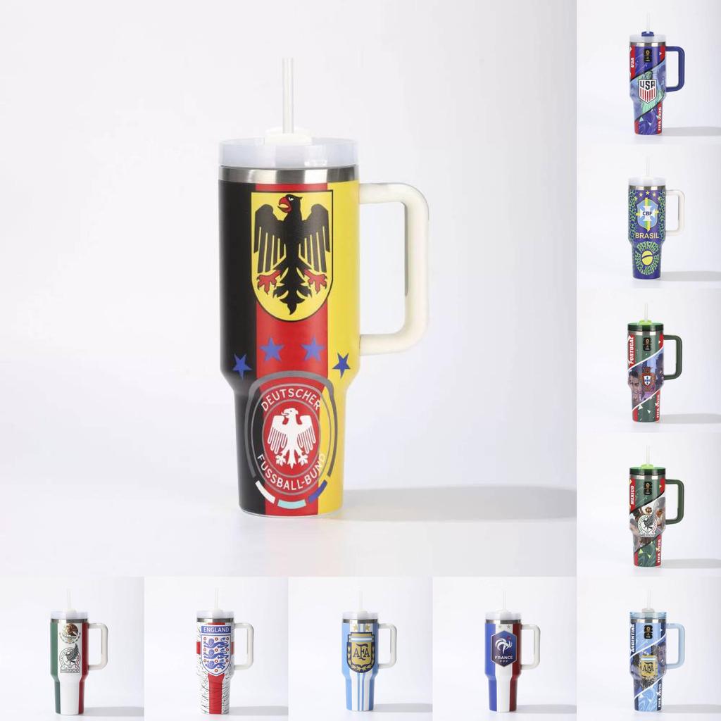 Изолированная дорожная кружка 40 унций 'Кубок Мира по Футболу' с ручкой для спортивных фанатов