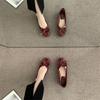 Fashion Flat Shoes for Women Spring and Autumn 2025 New Square Bow Bow Shallow Mouth Flat Shoes French Red Plus Size Women's Shoes