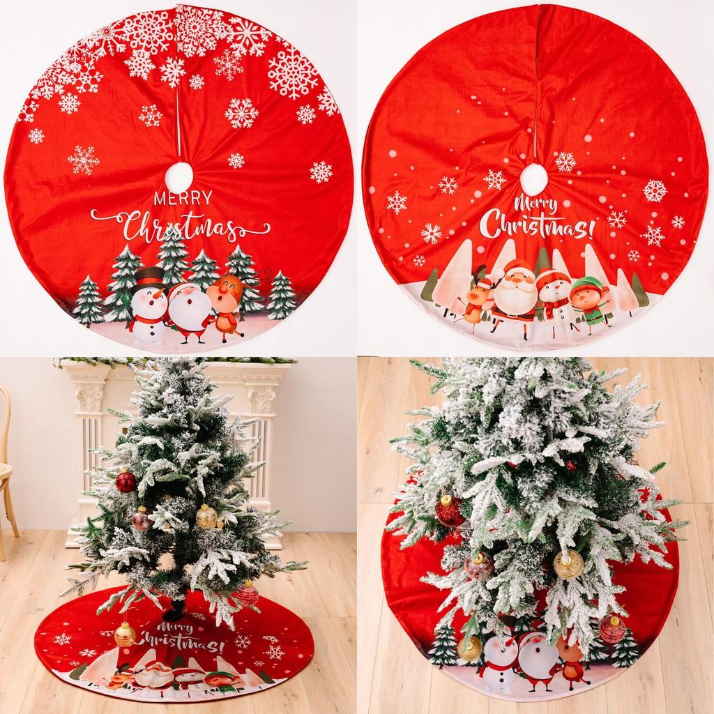 Charming Red Snowflake Tree Skirt Adorned With Festive Christmas Gnomes For Holiday Cheer
