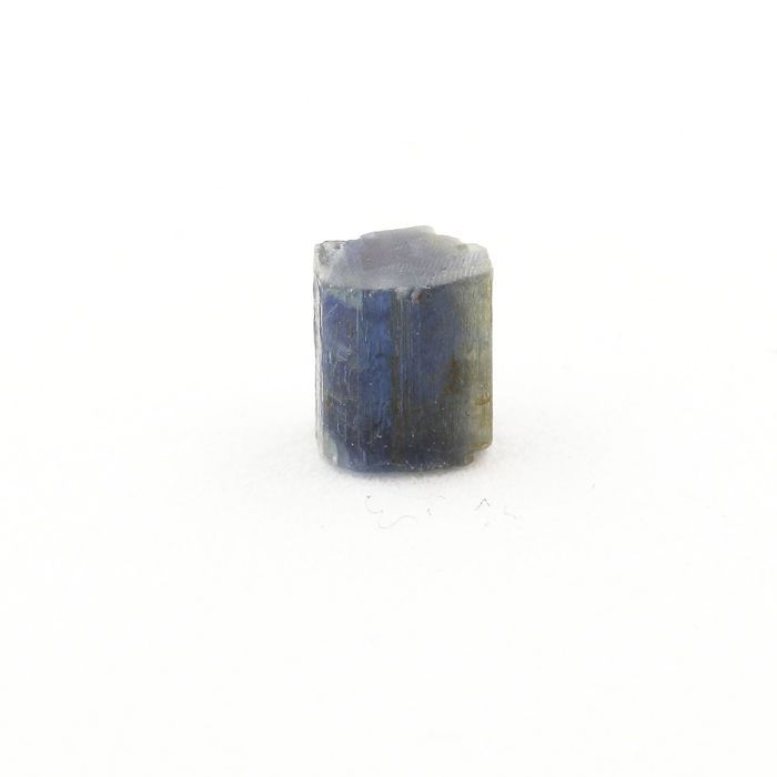 Pierres et Minéraux. Kyanite. 2.215 ct. Minas Gerais, Brésil.