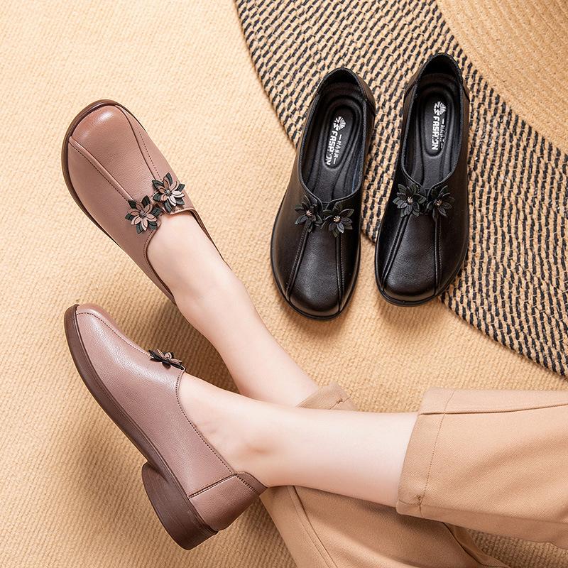 Женские туфли на плоской подошве с нескользящей подошвой, мокасины из натуральной кожи, женская повседневная обувь для мам, мягкая удобная обувь, весна-осень, мода