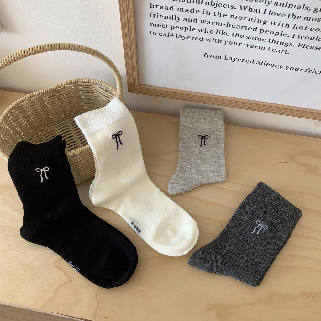 Autumn Socks Embroidered Bow Mid-Tube Socks Socks Trendy Solid Color Versatile Cotton Socks