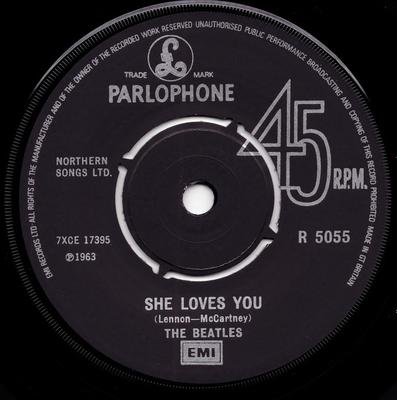 7-дюймовая пластинка BEATLES - She Loves You / I'll Get You R5055 Parlophone, Апр 1976 Великобритания Рок Б/у