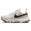 Nike TC 7900 Светлая кость Бордовый краш Ж - DD9682-003
