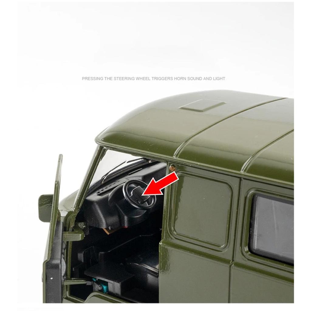 New 1/18 Russian UAZ TRAVELER 452 VAN Alloy Diecasts & Toy Vehicles Metal Toy Car Model Sound and Light Collection Kids Toy