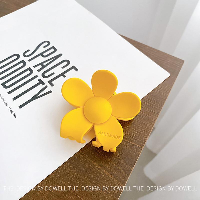 Stunning Floral Design Korean Style Hair Claw Clip In Lemon Yellow Deep Purple And Sky Blue