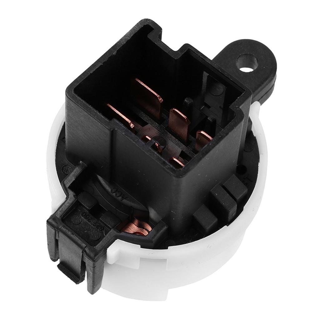 Выключатель зажигания и стартера для пикапа Ford Ranger Mazda BT50 LC7066151 GP7A66151