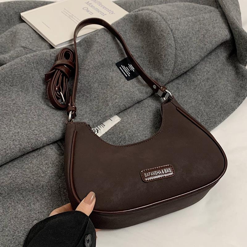 Niche design bag women's large capacity 2025 new autumn and winter retro shoulder underarm messenger bag commuter dumpling bag