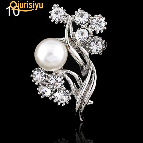 Серебряная брошь из горного хрусталя с камнями, в форме цветка