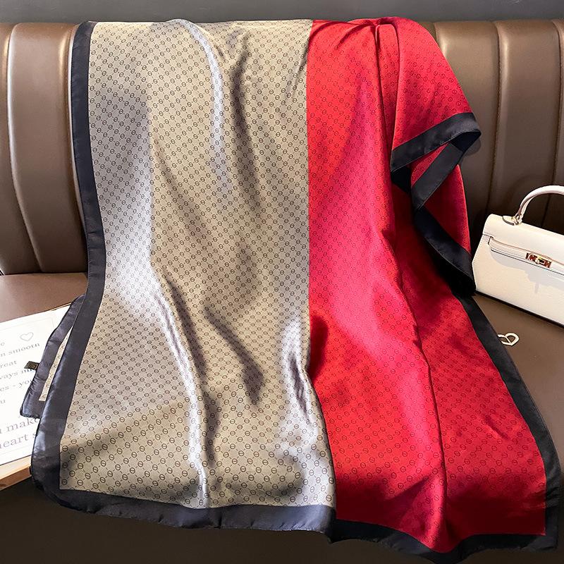 Korean New Thin Warm Scarf for Women's Geometric Emulation Silk High-quality Gauze Scarf Travel Vacation Sunscreen