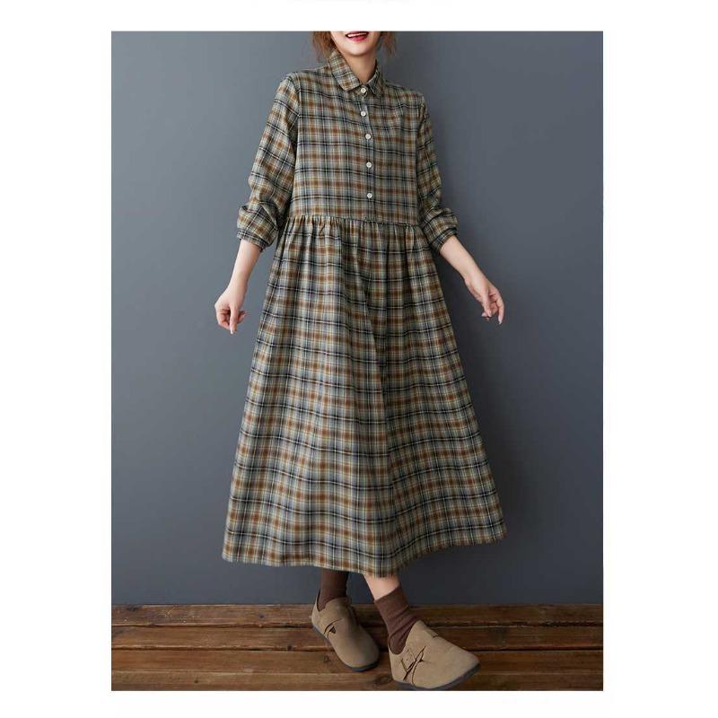 Женское свободное ретро теплое и стройнящее платье средней длины