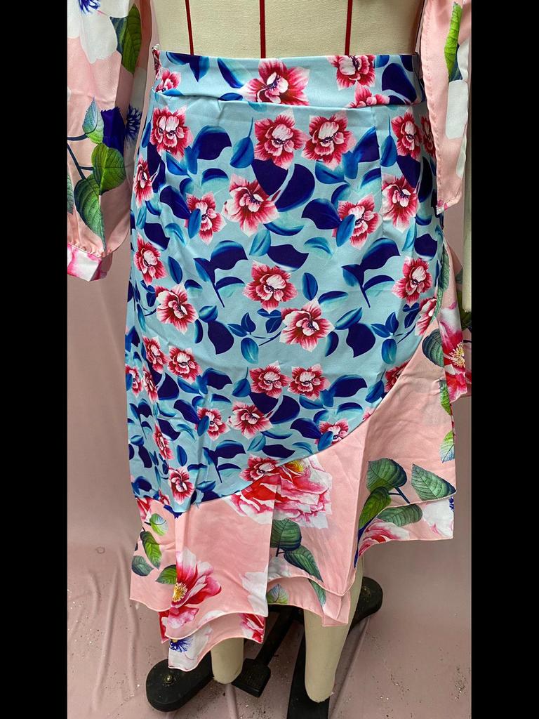 Асимметричное платье-труба с одним рукавом и принтом, с отстрочкой на талии