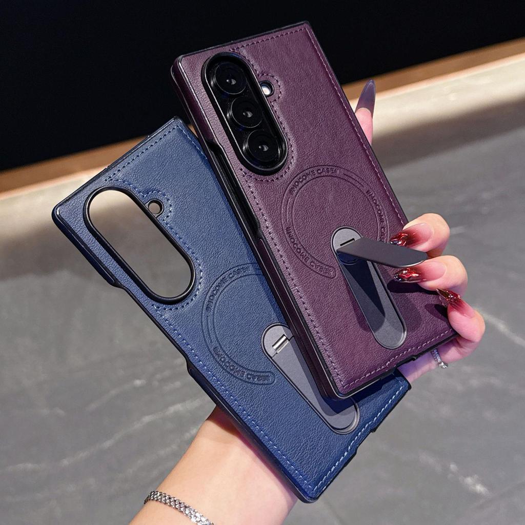 Чехол-книжка Samsung Z Fold7 с вращающейся на 360° подставкой и магнитной беспроводной зарядкой